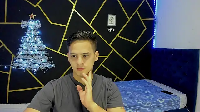 Snapshot of JANER_03 chatting on 12-06-24, 01:33 JANER 03 online show from 12-06-24, 01:33