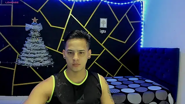 Snapshot of JANER_03 chatting on 12-17-24, 12:22 JANER 03 online show from 12-17-24, 12:22