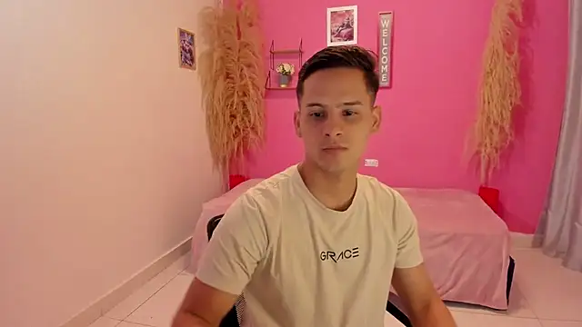 Snapshot of JANER_03 chatting on 10-12-25, 09:14 JANER 03 online show from 10-12-25, 09:14