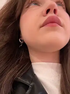 Peachy Dream online show from 10-05-25, 04:16