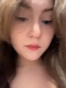 Peachy Dream online show from 05-13-26, 06:16