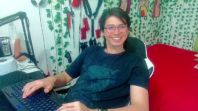Andy gray online show from 06-10-26, 12:37