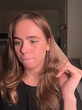 SkyBriii online show from 09-26-25, 04:22