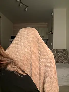 SkyBriii online show from 09-30-25, 08:03