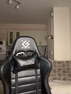 SkyBriii online show from 10-25-25, 08:36