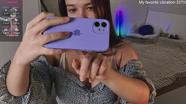 ValBae online show from 01-31-25, 04:27