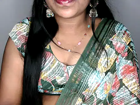 shila20 online show from 10-28-25, 08:33