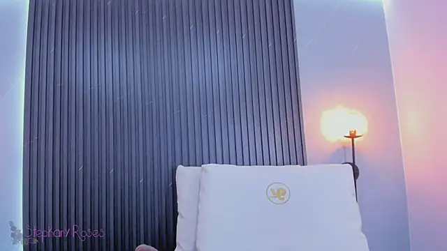stephany roses  online show from 03-08-25, 07:53