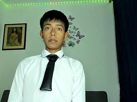 Snapshot of horny_pair chatting on 07-13-26, 01:52 horny pair online show from 07-13-26, 01:52