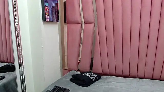 Sarah Hornny online show from 03-12-25, 03:13