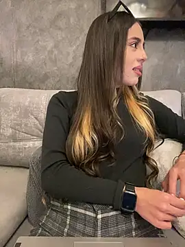 AbyThompson online show from 02-06-25, 06:02