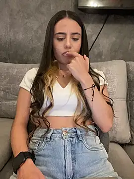 AbyThompson online show from 03-06-25, 07:43