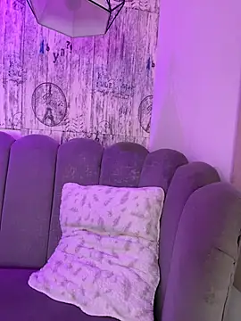 Snapshot of AbyThompson chatting on 02-14-26, 12:13 AbyThompson online show from 02-14-26, 12:13