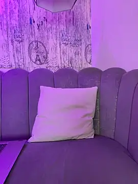 Snapshot of AbyThompson chatting on 02-27-26, 01:22 AbyThompson online show from 02-27-26, 01:22