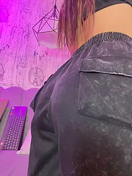 Snapshot of AbyThompson chatting on 03-01-26, 01:35 AbyThompson online show from 03-01-26, 01:35