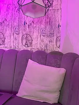 Snapshot of AbyThompson chatting on 03-05-26, 12:23 AbyThompson online show from 03-05-26, 12:23