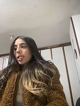 Snapshot of AbyThompson chatting on 03-21-26, 02:16 AbyThompson online show from 03-21-26, 02:16