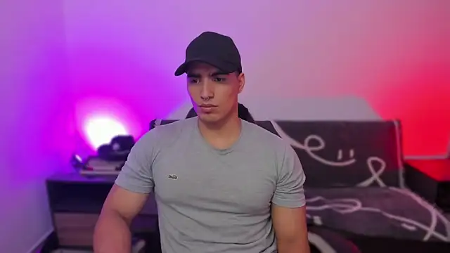 JamesGraay online show from 04-29-26, 01:32