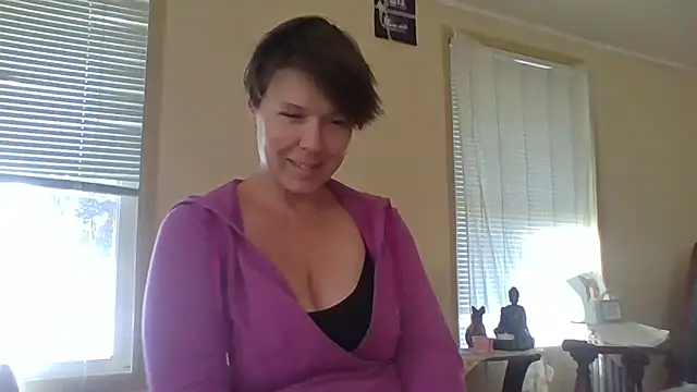 Snapshot of KatieBARBiE98 chatting on 09-08-25, 08:52 KatieBARBiE98 online show from 09-08-25, 08:52