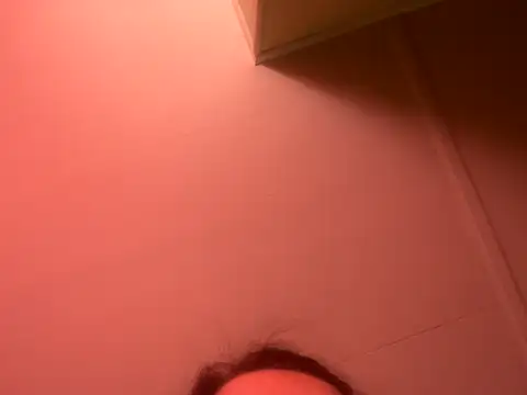 Snapshot of KatieBARBiE98 chatting on 10-22-25, 01:06 KatieBARBiE98 online show from 10-22-25, 01:06