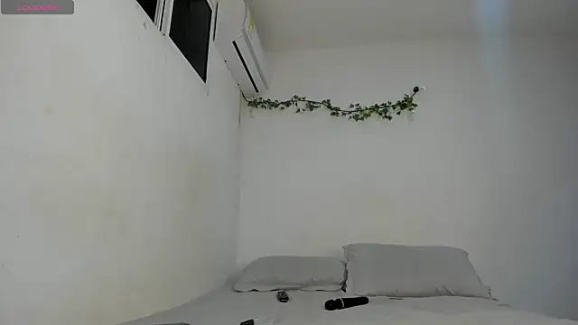 ashley lemus online show from 05-02-26, 01:32