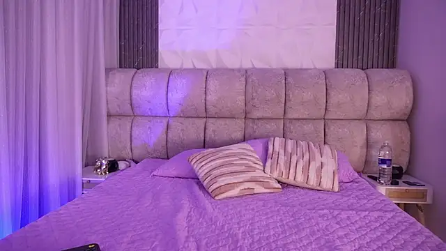 Godess Scarlett77 online show from 05-08-26, 03:23