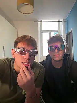 calleaaaa online show from 10-07-25, 01:30