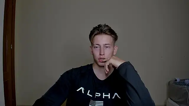 Snapshot of Findom_alpha chatting on 02-04-25, 11:49 Findom alpha online show from 02-04-25, 11:49