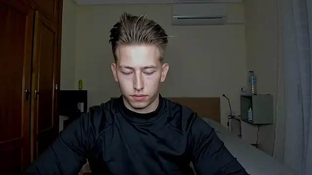 Snapshot of Findom_alpha chatting on 02-24-25, 05:42 Findom alpha online show from 02-24-25, 05:42