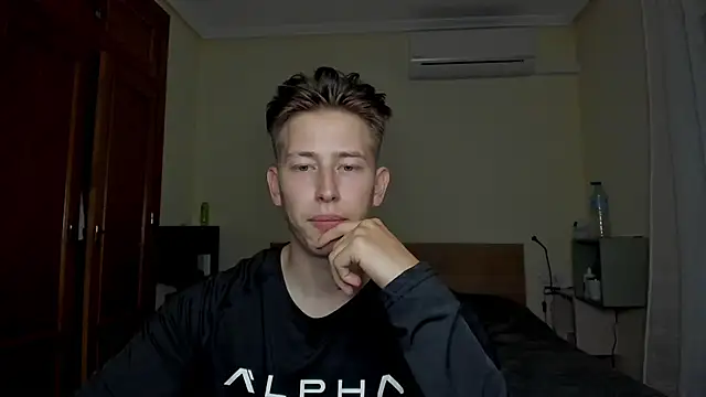 Snapshot of Findom_alpha chatting on 02-26-25, 11:15 Findom alpha online show from 02-26-25, 11:15