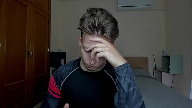 Snapshot of Findom_alpha chatting on 03-06-25, 03:56 Findom alpha online show from 03-06-25, 03:56