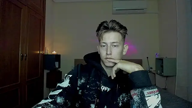 Snapshot of Findom_alpha chatting on 03-09-25, 11:03 Findom alpha online show from 03-09-25, 11:03