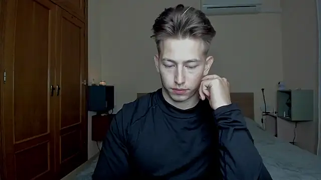 Snapshot of Findom_alpha chatting on 03-14-25, 11:32 Findom alpha online show from 03-14-25, 11:32