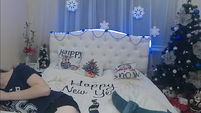 Snapshot of NikaStark_ chatting on 12-19-24, 10:21 NikaStark online show from 12-19-24, 10:21