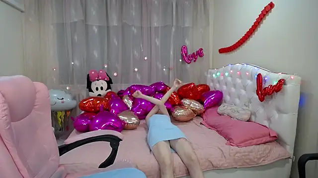 Snapshot of NikaStark_ chatting on 01-31-25, 01:43 NikaStark online show from 01-31-25, 01:43