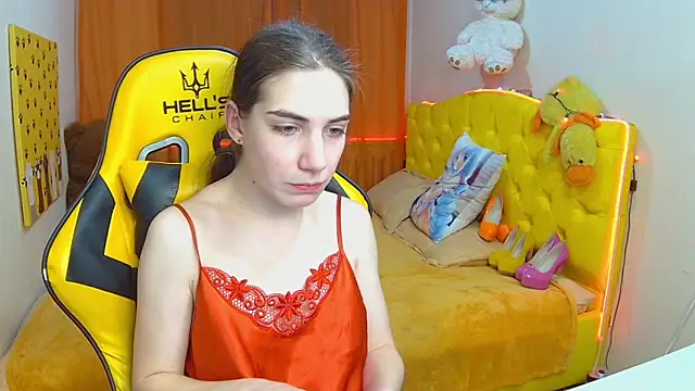 Snapshot of NikaStark_ chatting on 02-06-25, 07:18 NikaStark online show from 02-06-25, 07:18