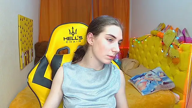 Snapshot of NikaStark_ chatting on 02-25-25, 10:39 NikaStark online show from 02-25-25, 10:39