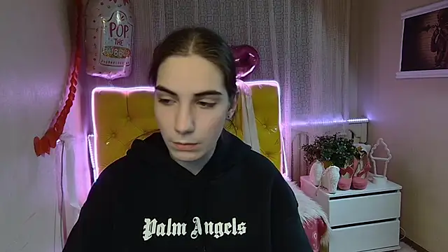 Snapshot of NikaStark_ chatting on 02-28-25, 07:46 NikaStark online show from 02-28-25, 07:46