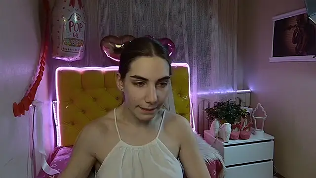 Snapshot of NikaStark_ chatting on 03-01-25, 02:59 NikaStark online show from 03-01-25, 02:59