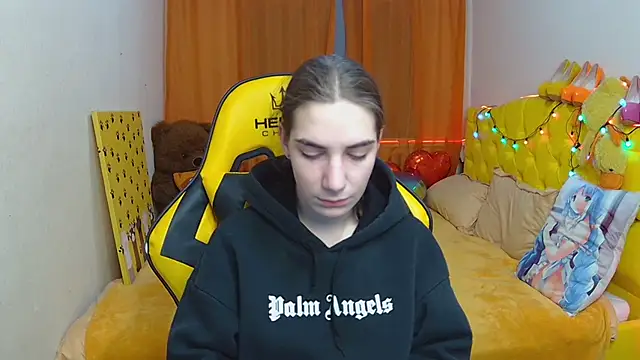 Snapshot of NikaStark_ chatting on 03-01-25, 10:31 NikaStark online show from 03-01-25, 10:31
