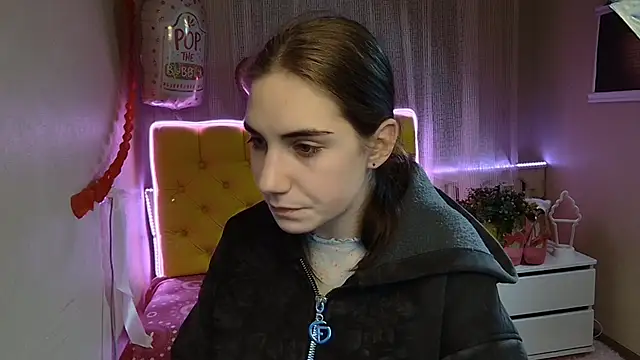 Snapshot of NikaStark_ chatting on 03-04-25, 11:11 NikaStark online show from 03-04-25, 11:11