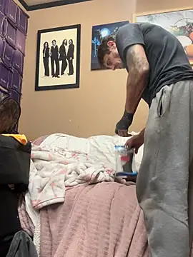 UtopianMisfit1 online show from 02-06-26, 04:50