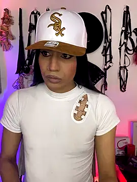 Snapshot of akinoro_ chatting on 11-16-25, 04:56 akinoro online show from 11-16-25, 04:56