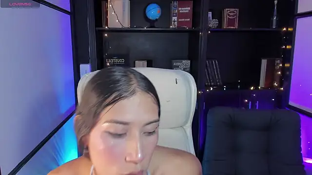 CamilaHarperr  online show from 12-03-24, 03:52