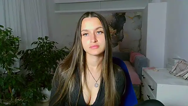 Snapshot of Submissive_love chatting on 05-27-26, 07:44 Submissive love online show from 05-27-26, 07:44
