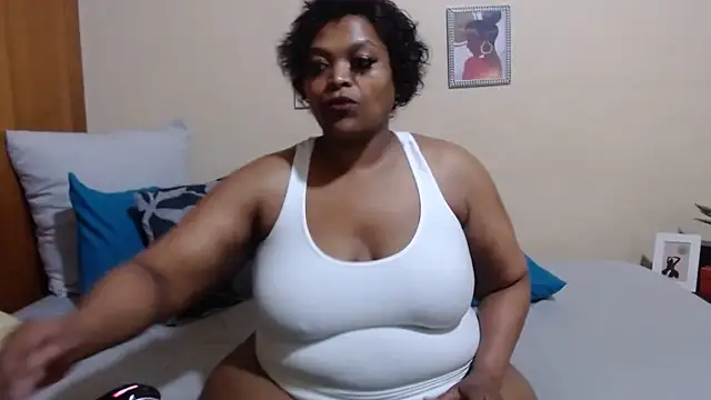 HotCurvyAssx38 online show from 01-06-25, 01:31