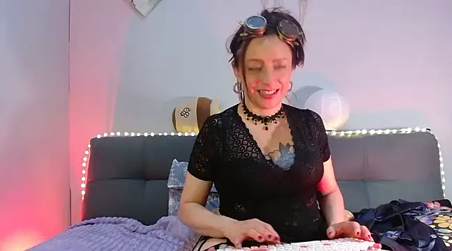 catalinamommyx online show from 02-15-25, 10:33