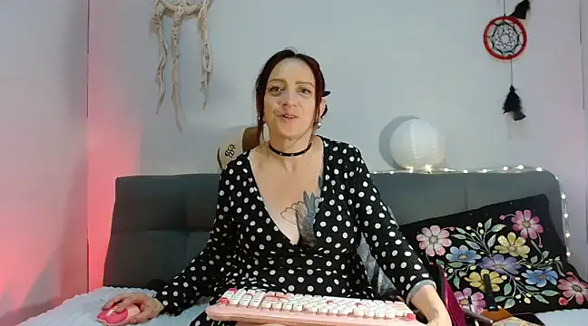 catalinamommyx online show from 02-20-25, 03:45