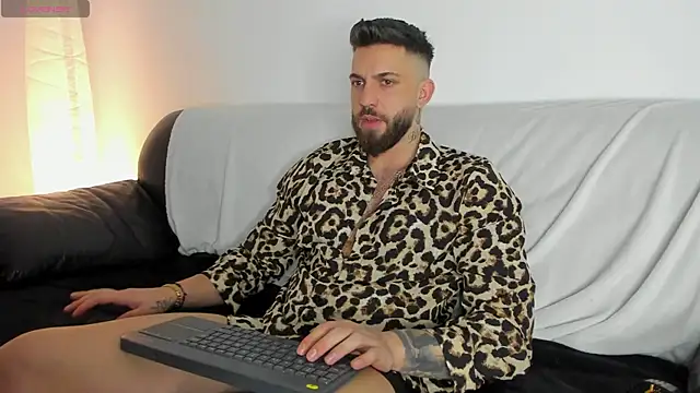 LoveIsBlind  online show from 05-16-26, 06:28