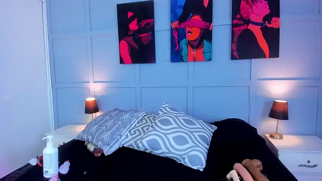 Elizabeth Santos online show from 02-22-25, 03:01